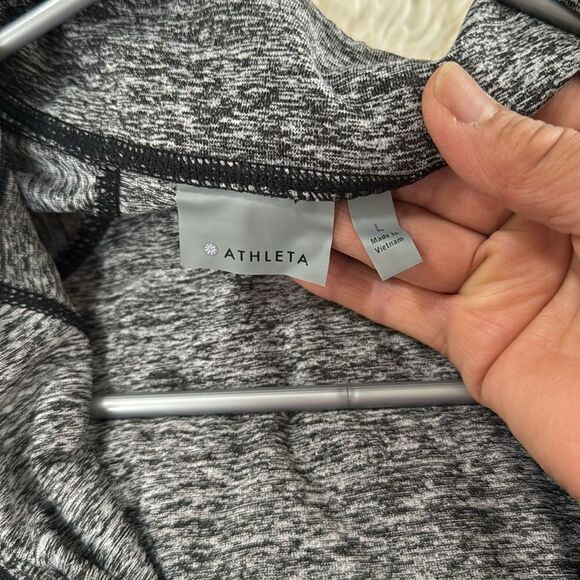 ATHLETA RUNNING WILD 3.0 HALF ZIP DARK GRAY HEATHERED REFLECTIVE SHIRT PULLOVER - Picture 8 of 8